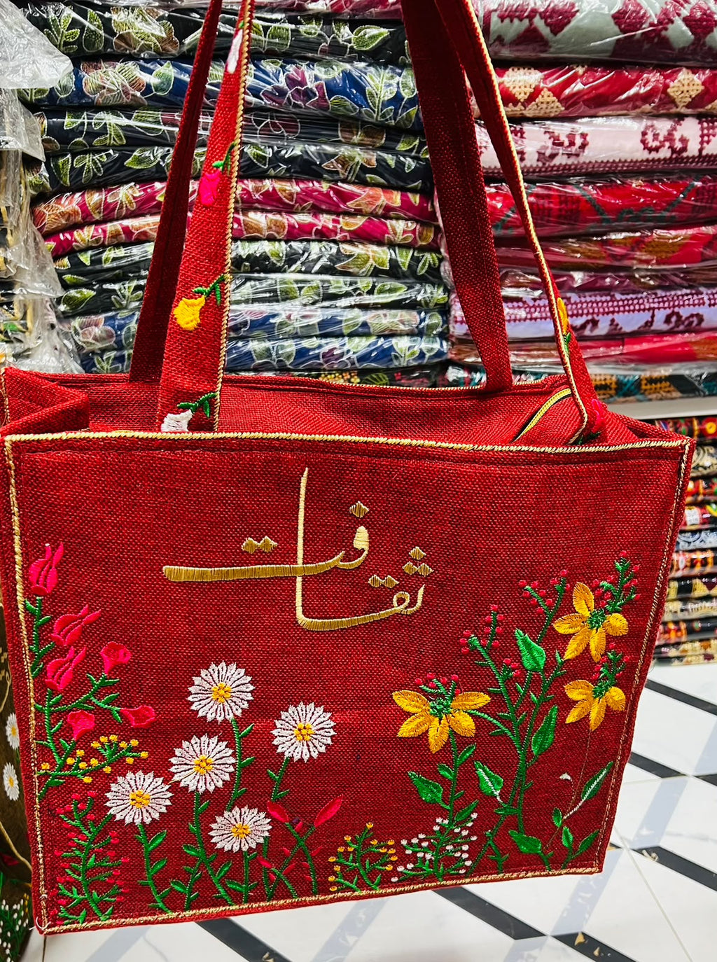 Saqafat Tote Bag - Crimson Red